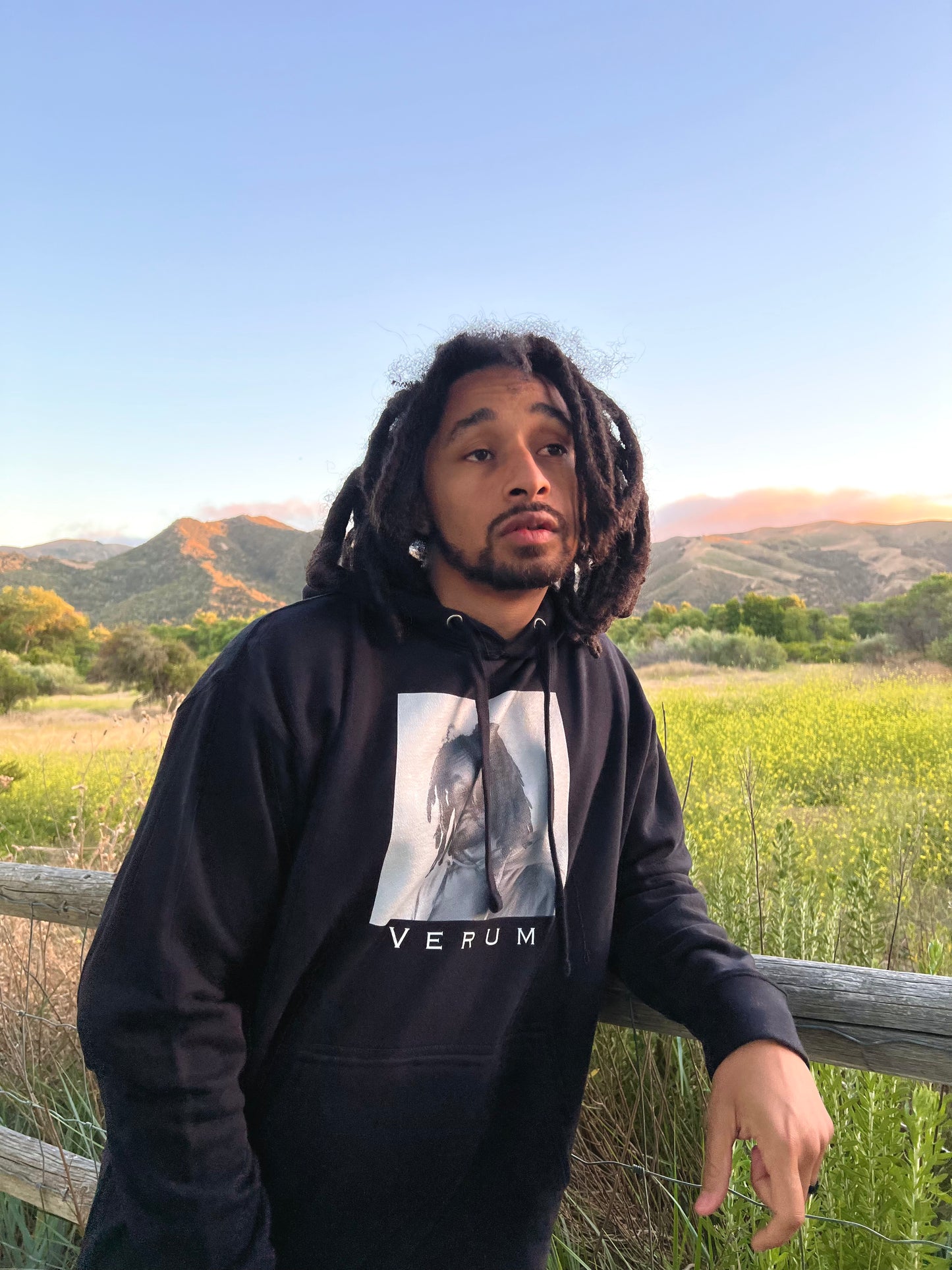 Verum Hoodie
