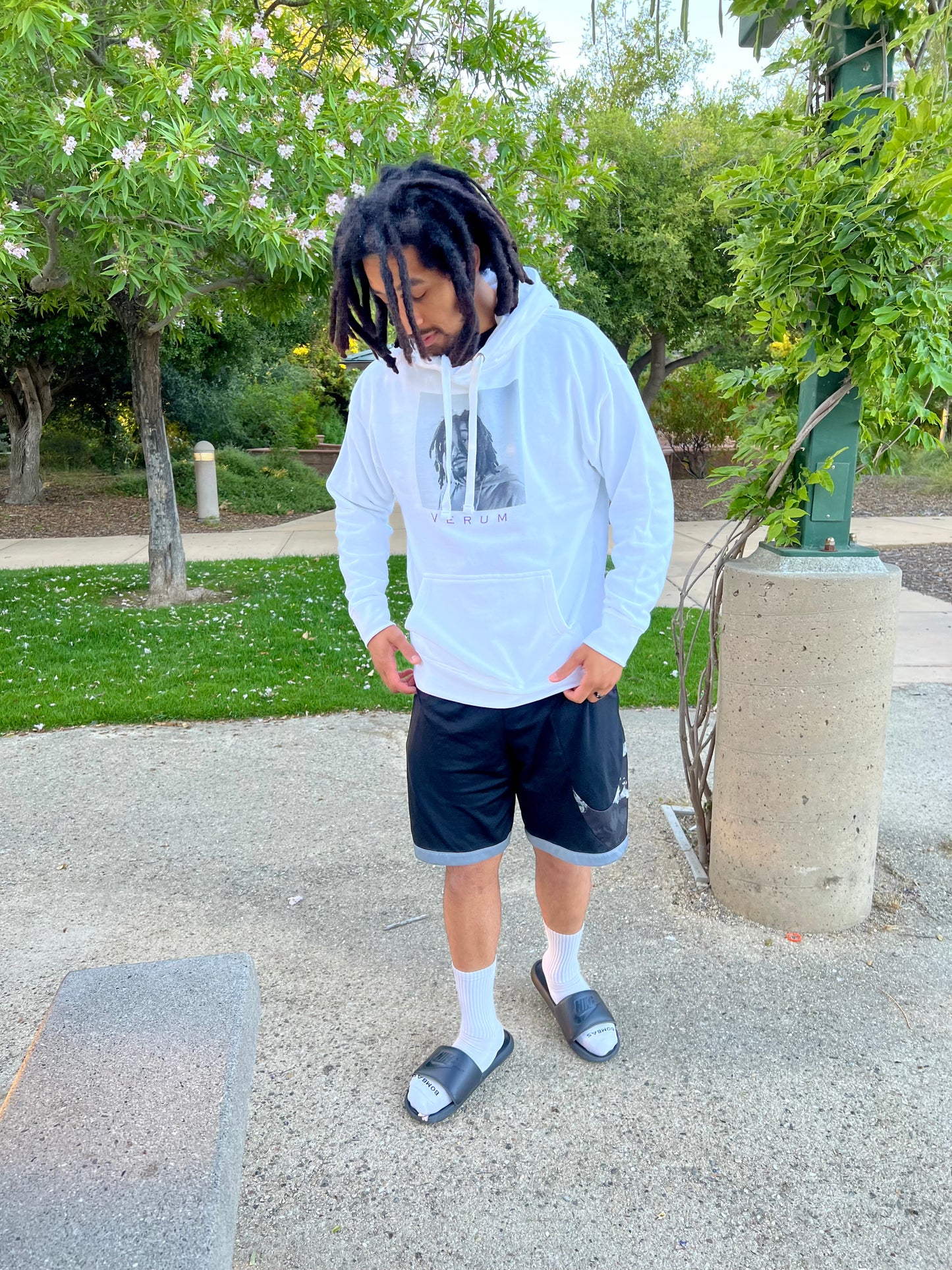 Verum Hoodie