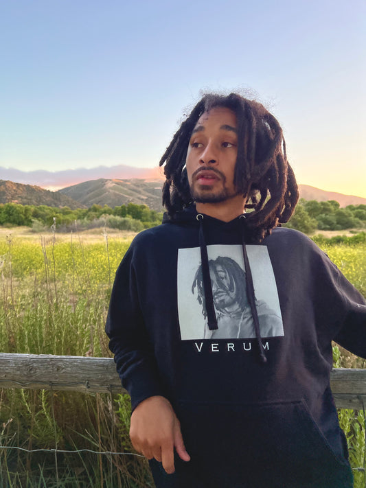 Verum Hoodie